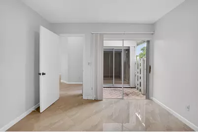 6413 Lansdowne Circle, Boynton Beach, FL 33472 - Photo 9