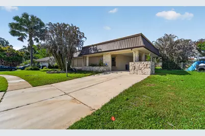 214 NE Camelot Drive, Port Saint Lucie, FL 34983 - Photo 5
