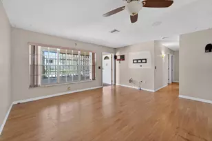 214 NE Camelot Dr, Port Saint Lucie, FL 34983 - Photo 11