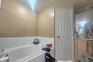 589 NW Fairfax Ave, Port Saint Lucie, FL 34983 - Photo 23
