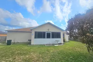 589 NW Fairfax Ave, Port Saint Lucie, FL 34983 - Photo 29