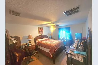 589 NW Fairfax Avenue, Port Saint Lucie, FL 34983 - Photo 21