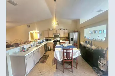 589 NW Fairfax Avenue, Port Saint Lucie, FL 34983 - Photo 15