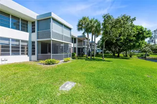 4240 Oaks Terrace, Pompano Beach, FL 33069 - Photo 9