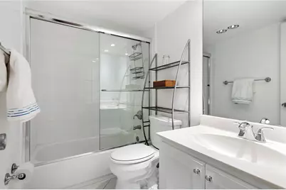 4240 Oaks Terrace #105, Pompano Beach, FL 33069 - Photo 21