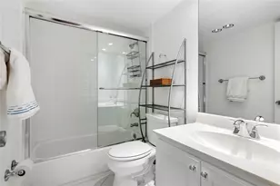 4240 Oaks Terrace, Pompano Beach, FL 33069 - Photo 21