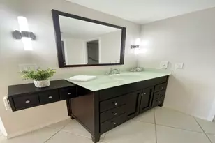 3000 Holiday Dr, Fort Lauderdale, FL 33316 - Photo 27