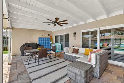 235 NW 91st Avenue, Coral Springs, FL 33071 - Photo 37