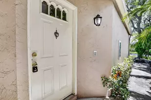 9883 NW 1st Ct, Plantation, FL 33324 - Photo 5
