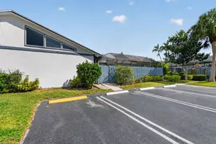 1604 Timberlane Cir, Greenacres, FL 33463 - Photo 25