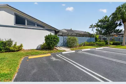 1604 Timberlane Circle, Greenacres, FL 33463 - Photo 25