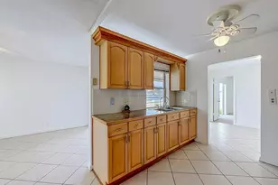 8504 NW 14th St, Plantation, FL 33322 - Photo 17