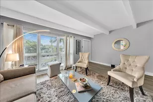 2124 NE 5th Ave, Wilton Manors, FL 33305 - Photo 5