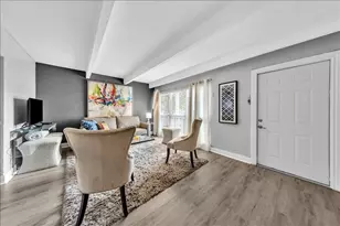 2124 NE 5th Ave, Wilton Manors, FL 33305 - Photo 3