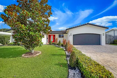 920 SE 17th Street, Deerfield Beach, FL 33441 - Photo 1