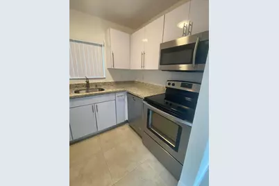 560-570 NE 19th Avenue, Deerfield Beach, FL 33441 - Photo 7