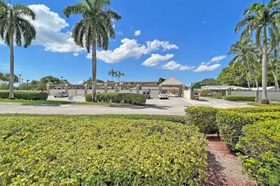1901 Bermuda Circle #M2, Coconut Creek, FL 33066 - Photo 51