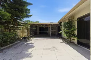 729 NW 29th Ave, Delray Beach, FL 33445 - Photo 21