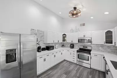 4700 Regina Drive, Fort Pierce, FL 34982 - Photo 29