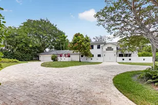 8044 Twin Lake Dr, Boca Raton, FL 33496 - Photo 1
