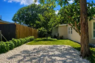 1420 SW 33rd Ct, Fort Lauderdale, FL 33315 - Photo 5