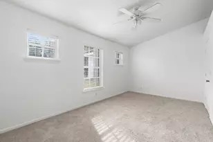 9926 Lago Dr, Boynton Beach, FL 33472 - Photo 5