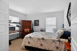 1858 SW MacKenzie St, Port Saint Lucie, FL 34953 - Photo 9
