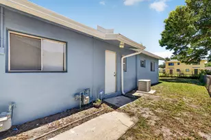 812 N 24th St, Fort Pierce, FL 34950 - Photo 35