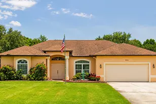 5508 Silver Oak Dr, Fort Pierce, FL 34982 - Photo 3