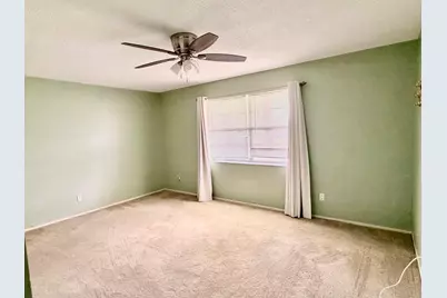 120 Lake Evelyn Drive, West Palm Beach, FL 33411 - Photo 13