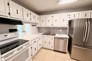 120 Lake Evelyn Dr, West Palm Beach, FL 33411 - Photo 3