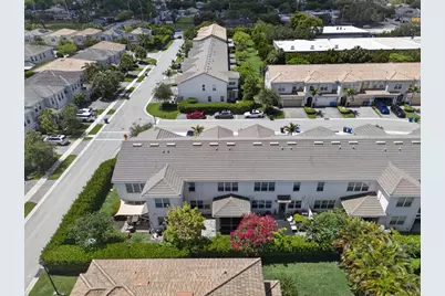 4715 Eucalyptus Drive, Hollywood, FL 33021 - Photo 5