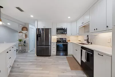 5710 Coach House Circle #F, Boca Raton, FL 33486 - Photo 5