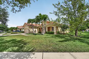 6810 Osage Cir, Greenacres, FL 33413 - Photo 3
