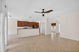 6810 Osage Cir, Greenacres, FL 33413 - Photo 9