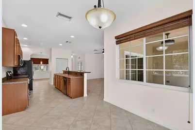 6810 Osage Circle, Greenacres, FL 33413 - Photo 17