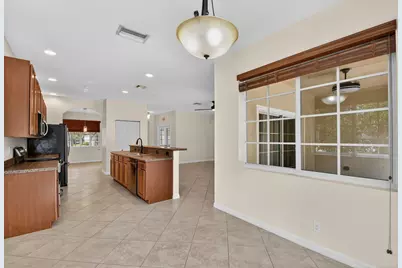 6810 Osage Circle, Greenacres, FL 33413 - Photo 15