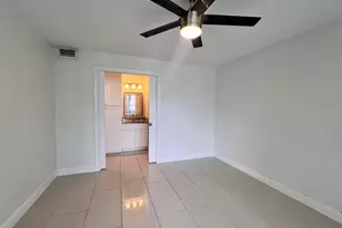 728 Executive Center Dr, West Palm Beach, FL 33401 - Photo 9
