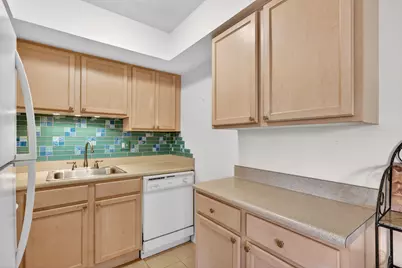 2929 SE Ocean Boulevard #M4, Stuart, FL 34996 - Photo 11