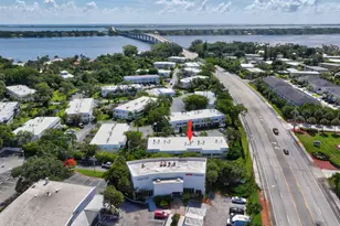 2929 SE Ocean Blvd, Stuart, FL 34996 - Photo 31
