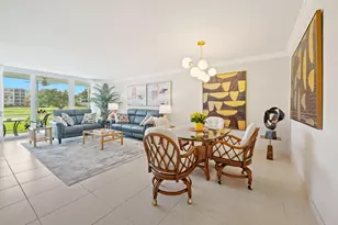 3700 Oaks Clubhouse Dr, Pompano Beach, FL 33069 - Photo 3