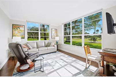 3700 Oaks Clubhouse Drive #106, Pompano Beach, FL 33069 - Photo 7