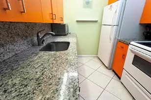 3058 Cambridge C, Deerfield Beach, FL 33442 - Photo 9