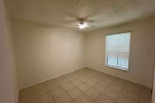 738 SW Ravenswood Ln, Port Saint Lucie, FL 34983 - Photo 9