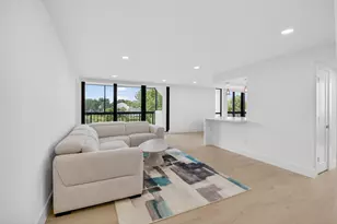 1732 Bridgewood Dr, Boca Raton, FL 33434 - Photo 9