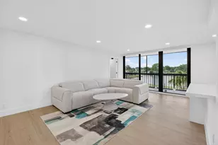 1732 Bridgewood Dr, Boca Raton, FL 33434 - Photo 5