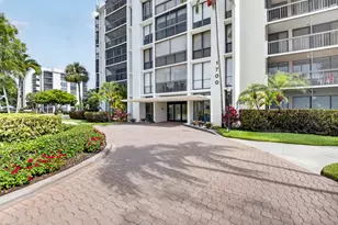1732 Bridgewood Dr, Boca Raton, FL 33434 - Photo 3
