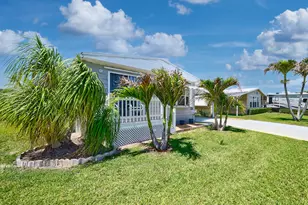 6977 SE Delegate St, Hobe Sound, FL 33455 - Photo 5