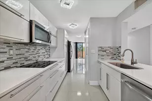7451 NW 16th St, Plantation, FL 33313 - Photo 1