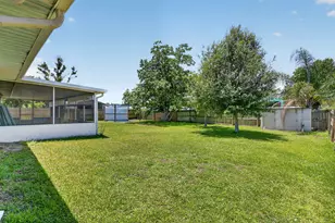 5909 Spruce Dr, Fort Pierce, FL 34982 - Photo 37